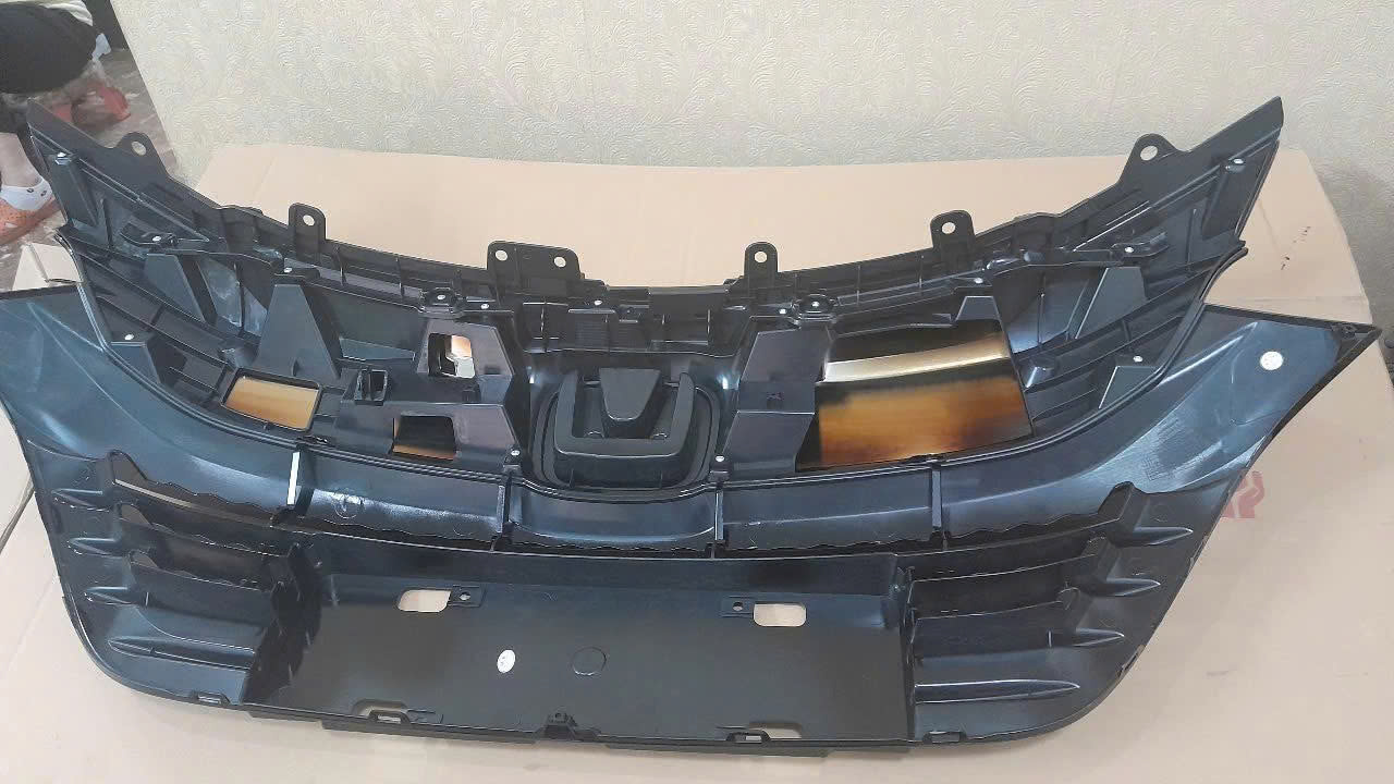 oem 71121T7MH01  mặt ca lăng  Hrv 2018 2021  Cụm gồm Đế đỡ và miếng mạ ChROMe 71121-T7M-H01 