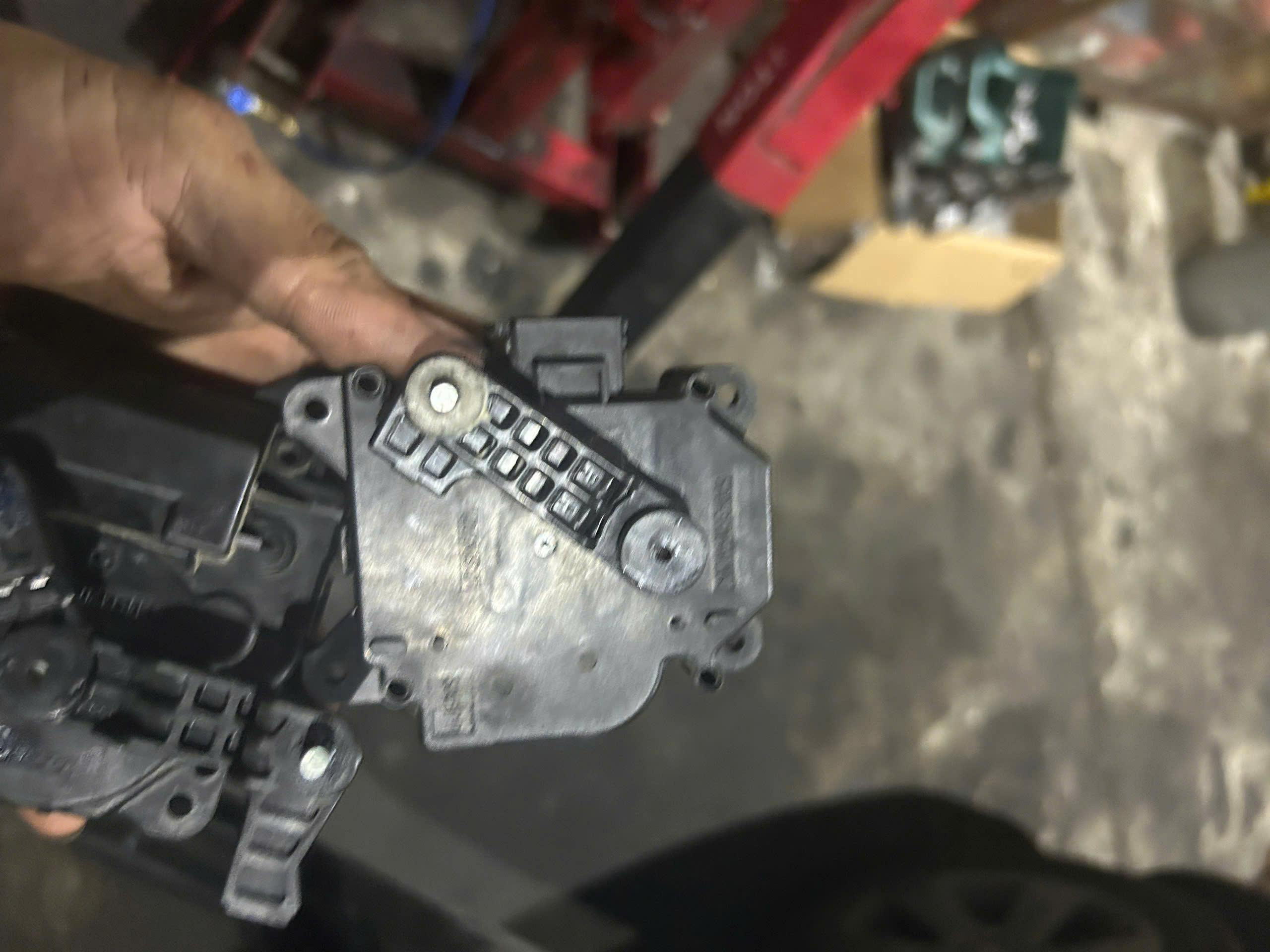 Mô tơ điều khiển chỉnh gió điều hòa trong táp lô xe Honda Acura mdx hàng bãi