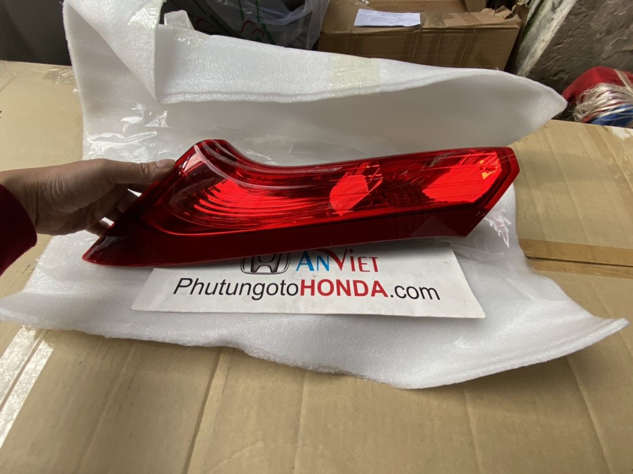 Đèn hậu miếng trên bên lái xe Honda CRV 2016-2017