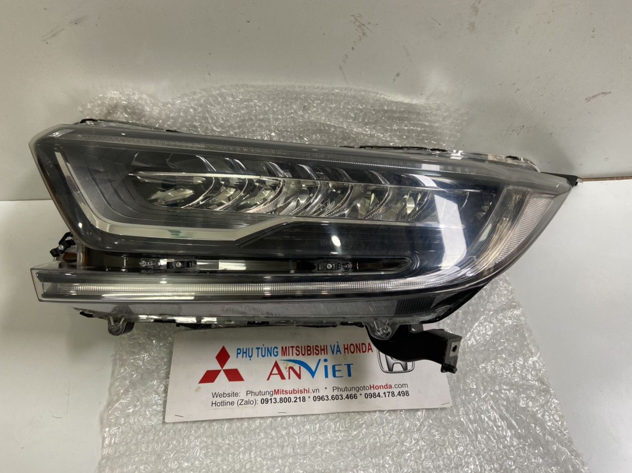 Đèn pha bên lái xe Honda CRV 2018-2021 bản led