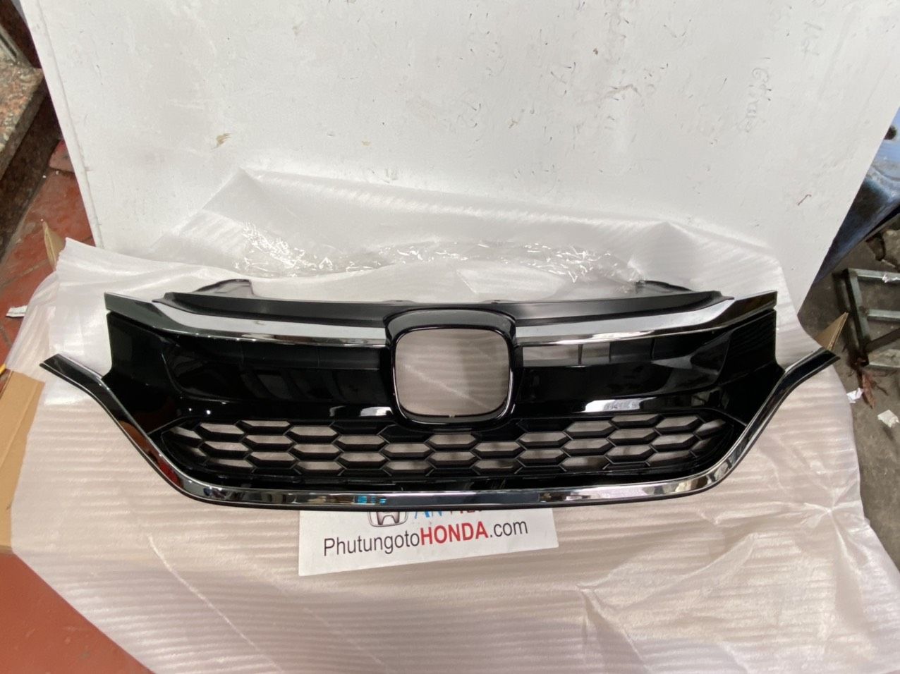 Mặt Ca lăng xe Honda CRV 2016-2017