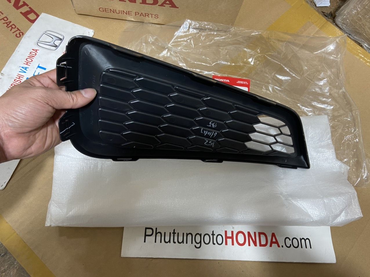 Ốp đèn sương mù xe Honda CITY 2014-2017