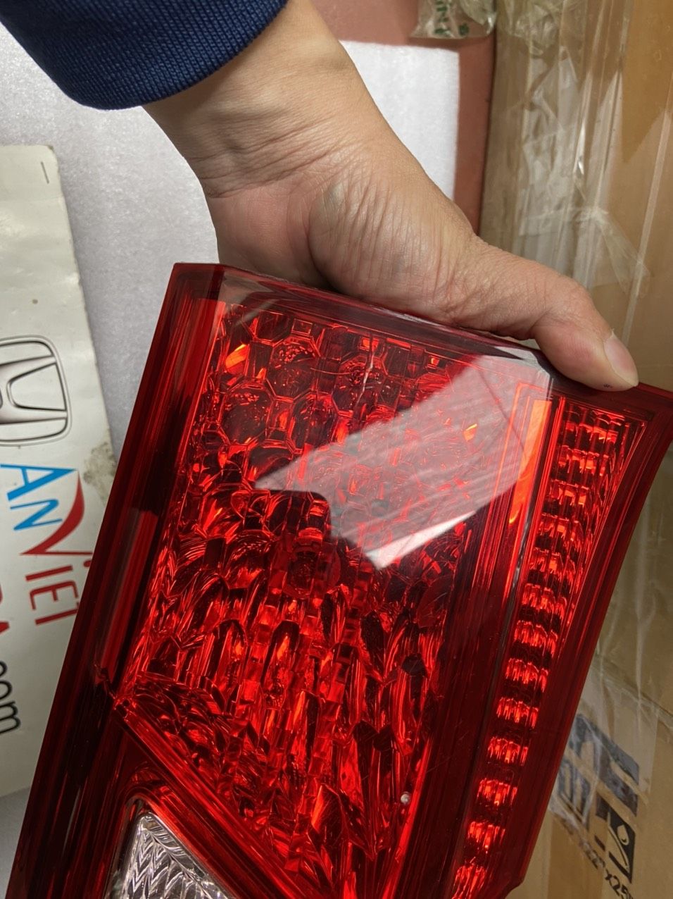 Đèn hậu miếng trong xe Honda City 2014-2020 hàng thanh lý