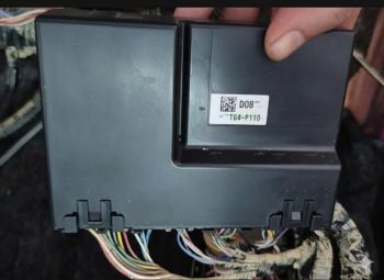 Hộp điều khiển MICU ĐA CHỨC NĂNG trong cabin Honda Brio 2019 hàng bãi