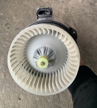 Mô tơ cánh quạt lồng sóc trong táp lô (dàn lạnh điều hòa) Honda Brio 2019-2021 hàng bãi