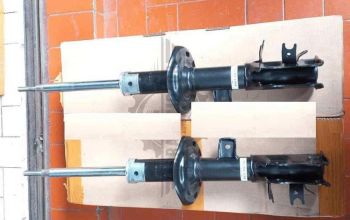 Giảm xóc trước Honda Brv 2025 - 2026 - Giảm xóc Brv bên trái và phải Lh Rh Br-V 51611T86T02  51621T86T02 51611-T86-T02  51621-T86-T02 