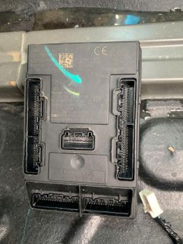 Hộp điều khiển âm thanh, cảnh báo, chìa khóa… Honda Civic 2016-2020 1.5 1.8 hàng bãi