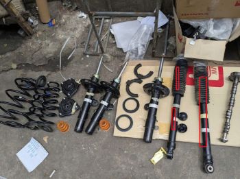 bãi 526113C1T11 Giảm xóc sau Rh Lh Crv 2024 - 2025  Crv Ehev hybrid  phuộc nhún Cr-V  52611-3C1-T11 