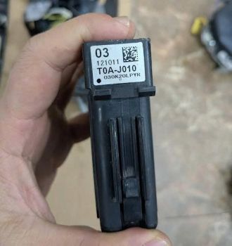 Hộp rơ le hộp cầu chì khoang động cơ Honda Crv 2.0 2.4 2013-2017 hàng bãi