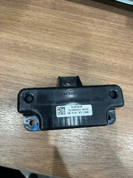 Ăng ten thu nhận tín hiệu chìa khóa trong xe Honda CRV hàng bãi