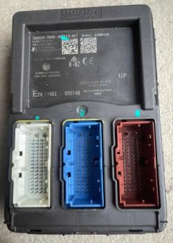 Hộp điều khiển body BCM Xe Honda Hrv 2025-2026 , Hộp Bcm Hr-V 388093M9WA1 388093M9WD1 388093M9WC1 388003M9WA1 388003M9WD1 388003M9WC1 38809-3M9-WA1 38809-3M9-WD1 38809-3M9-WC1 38800-3M9-WA1 38800-3M9-WD1 38800-3M9-WC1