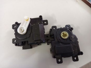 Mô tơ điều khiển chỉnh gió điều hòa trong táp lô xe Jazz, Hrv 2018, City 1.5 2014-2020, Crv 1.5 2024, Crv hybrid 2024 ehev, Hrv 2022, City 2021-2024 hàng bãi