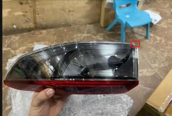 Thanh lý Đèn hậu Rh miếng ngoài Honda Hrv 2022 bản L,G