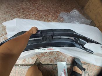 Mặt ca lăng xe Honda CIVIC 2018