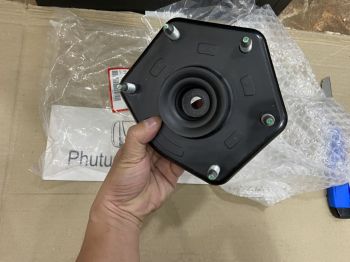 Bát bèo giảm xóc trước xe Honda CRV 2016-2017