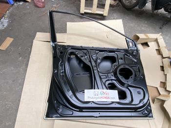 Cánh cửa trước xe  Honda CRV 2018-2022