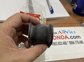 Cao su ốp cân bằng trước xe Honda CRV