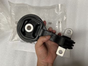 Chân máy bên lái xe Honda CIVIC 2006-2011