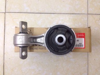 Chân máy treo xe honda CIVIC 