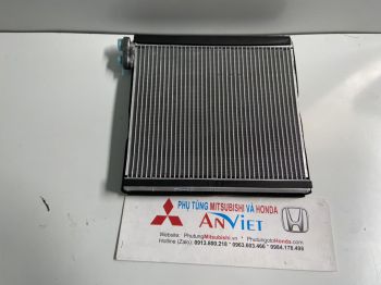 Giàn lạnh trong táp lô xe Honda ACCORD