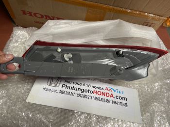 Đèn hậu miếng trên xe Honda Crv 2013-2015