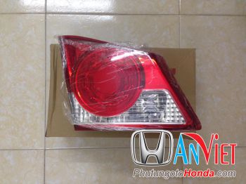 Đèn hậu miếng trong Honda CIVIC