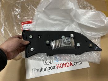 Đèn hậu miếng trong xe Honda CRV 2021-2022