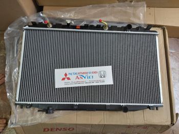 Két nước xe Honda Accord