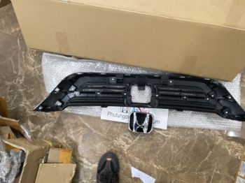 Mặt ca lăng xe Honda CRV 2010-2011