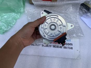 Mô tơ quạt làm mát két nước dàn nóng xe Honda HRV 2022-2024