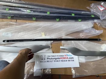 Nẹp chân kính ngoài xe Honda CRV 2013-2017