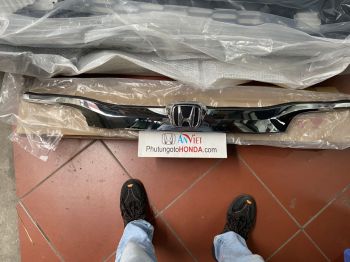 Ốp đèn soi biển số xe Honda CRV 2016-2017 chính hãng